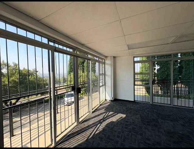 193M² OFFICE TO LET IN KYALAMI